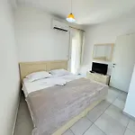 The Cozy Nest - Fully Loaded Apartamento Tirana
