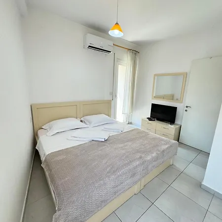 The Cozy Nest - Fully Loaded Апартаменты Тирана