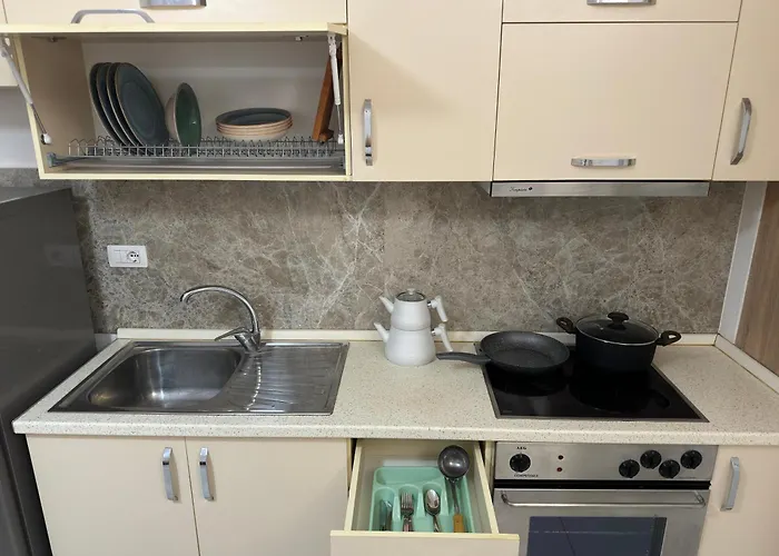 The Cozy Nest - Fully Loaded Appartement Tirana